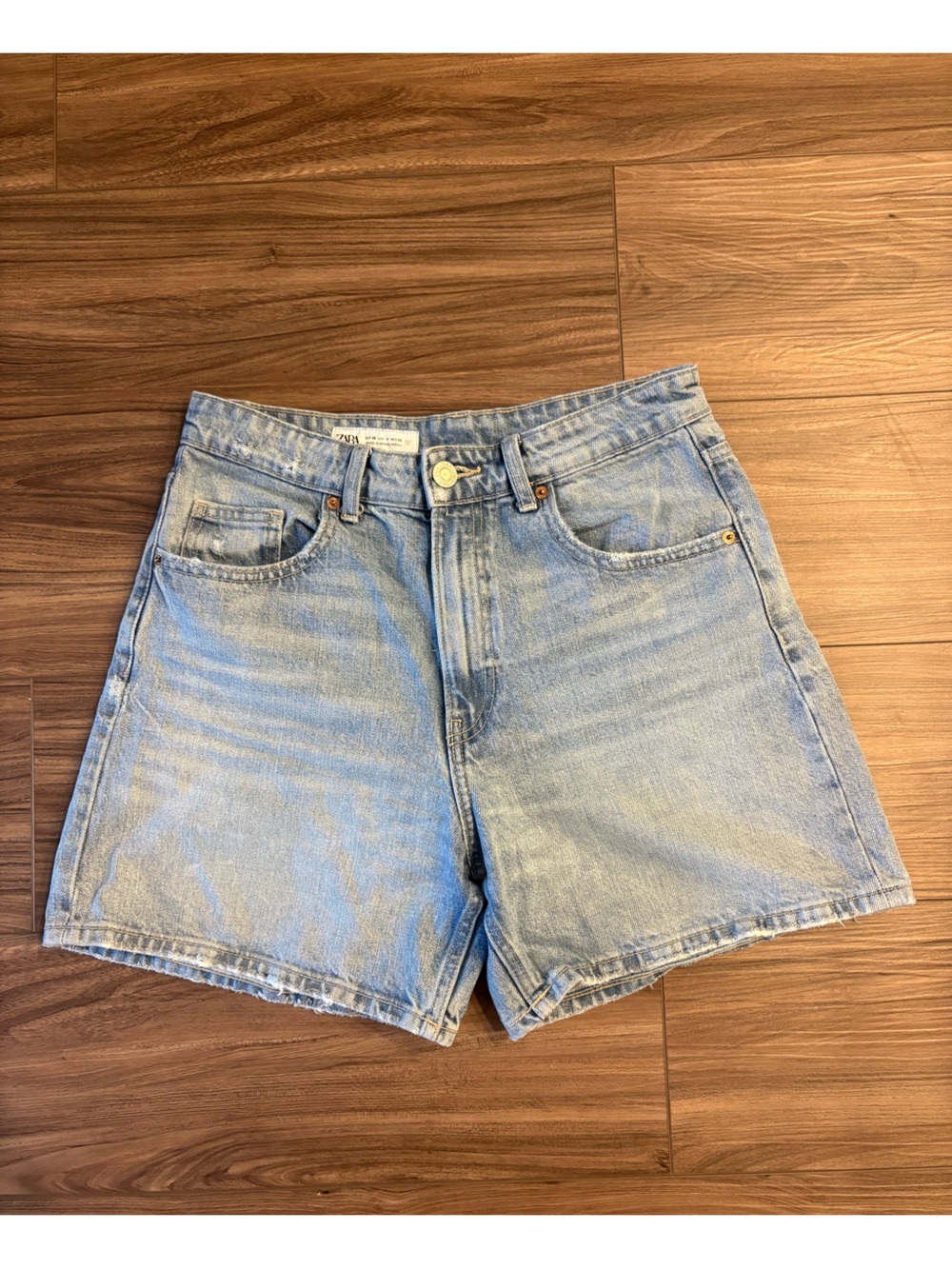ZARA High Rise Distressed Denim Shorts – Size US 6 / EUR 38
